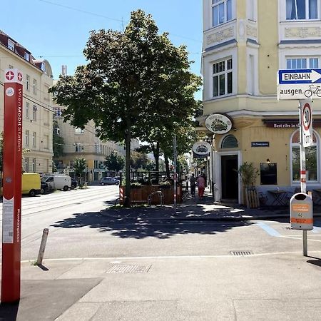 Vienna: Cozy 2-Room Apt. Экстерьер фото
