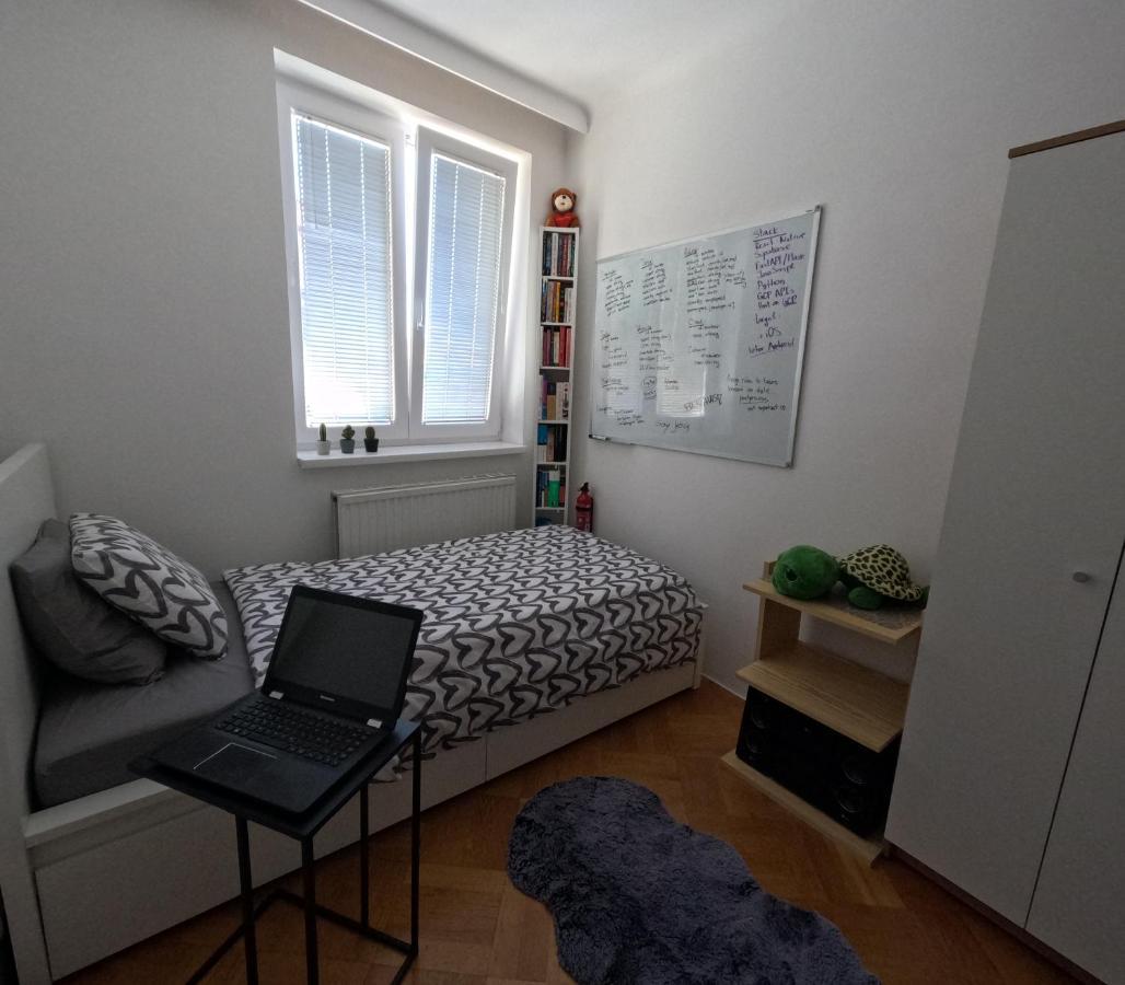 Vienna: Cozy 2-Room Apt. Экстерьер фото