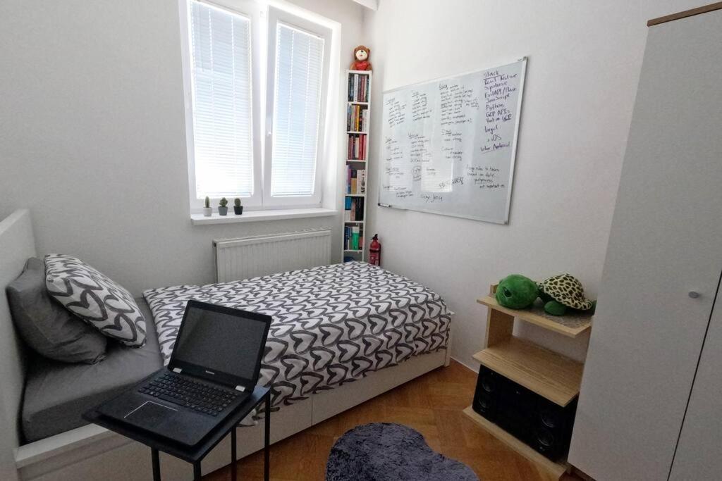 Vienna: Cozy 2-Room Apt. Экстерьер фото